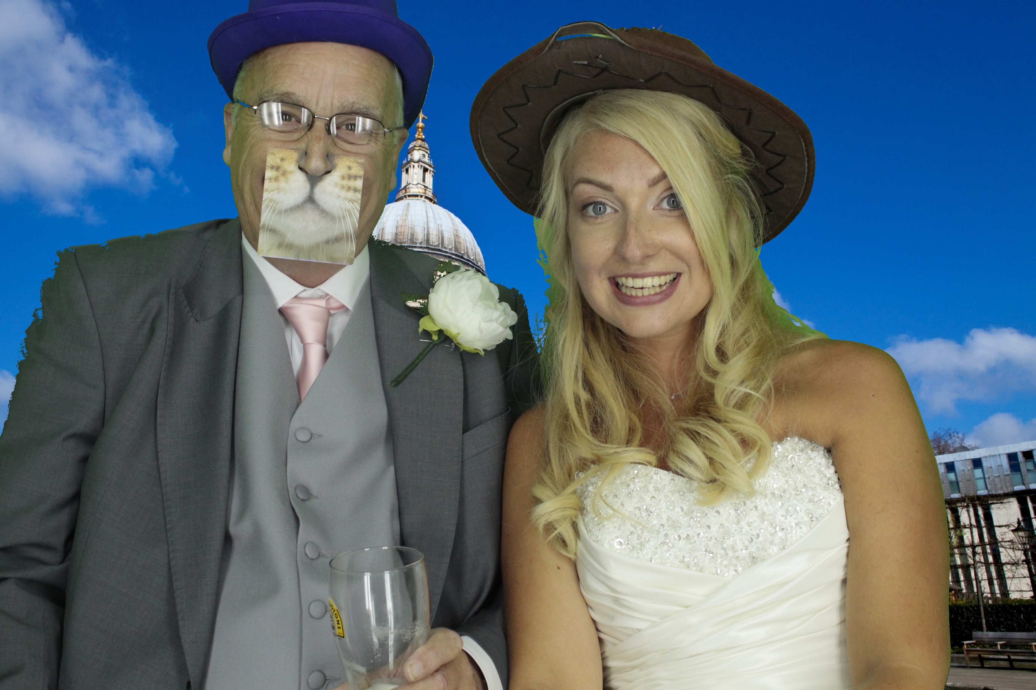 Nikki & Simon | View more photos from the event at gallery.myphotoboothexperience.co.uk/u/MyPhotoBoothExperienceLtd/Nikki-Simon